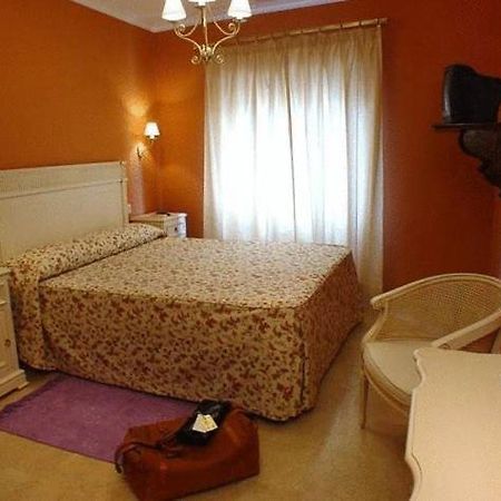 Hostal Emilia Trujillo Extérieur photo